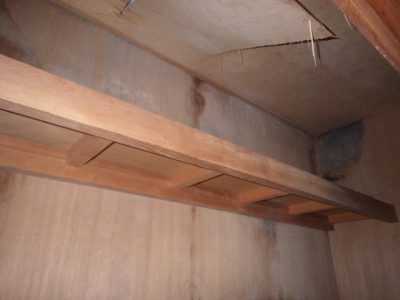 BEFORE 押入れ 雨漏り 施工前 トラブラン