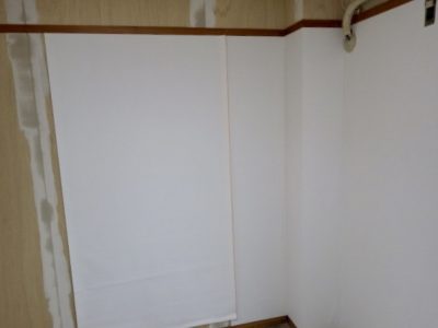 壁紙 張り替え 作業中 賃貸 トラブラン