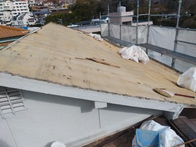 葺き土 袋 小分け 撤去 廃棄 屋根修繕 神戸市 トラブラン