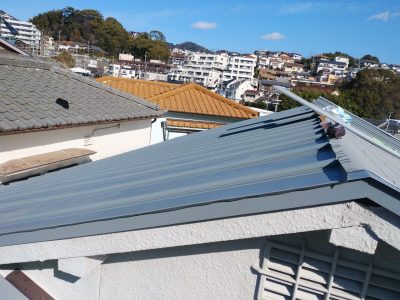 ガルバリウム鋼板 取付け カバー工法 設置 トラブラン