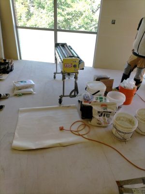 壁紙 張り作業 内装 リフォーム 間取り 造作 補助金 神戸市 トラブラン 壁紙 張り作業 内装 リフォーム 間取り 造作 補助金 神戸市 トラブラン