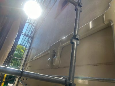 保護カバー 給湯管 給水管 外壁 給湯器 お風呂 浴室 新設 リフォーム 神戸市 トラブラン
