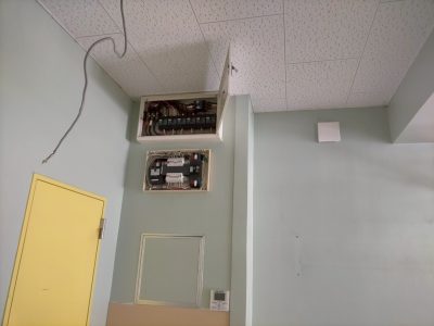 電気配線 分岐 ブレーカー 店舗改装 店内 内装 工事 新店舗 神戸市 トラブラン 電気配線 分岐 ブレーカー 店舗改装 店内 内装 工事 新店舗 神戸市 トラブラン