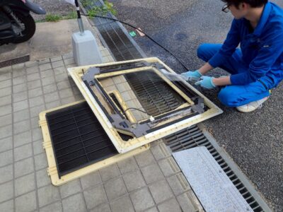 天井埋込型 エアコン清掃 ドレン清掃 店舗 飲食店 神戸市 トラブラン