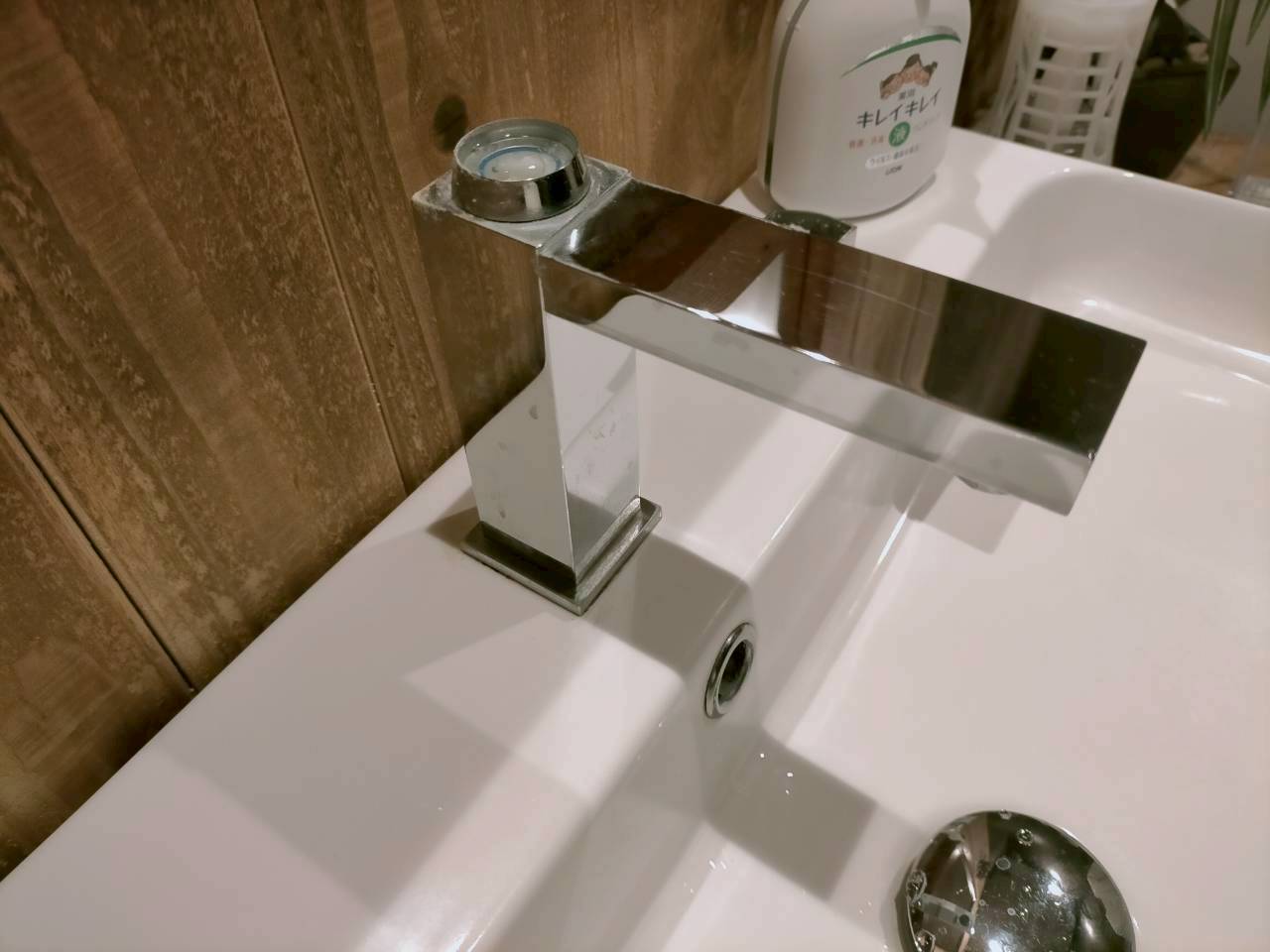 店舗 手洗い器 水栓 故障 カクダイ 183-304 交換 神戸市 トラブラン 店舗 手洗い器 水栓 故障 カクダイ 183-304 交換 神戸市 トラブラン