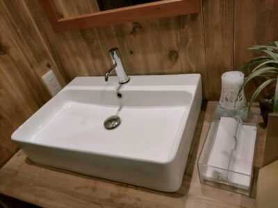 店舗 手洗い器 洗面台 水栓 交換工事 トイレ リクシル LF-E01 神戸市 トラブラン 店舗 手洗い器 洗面台 水栓 交換工事 トイレ リクシル LF-E01 神戸市 トラブラン